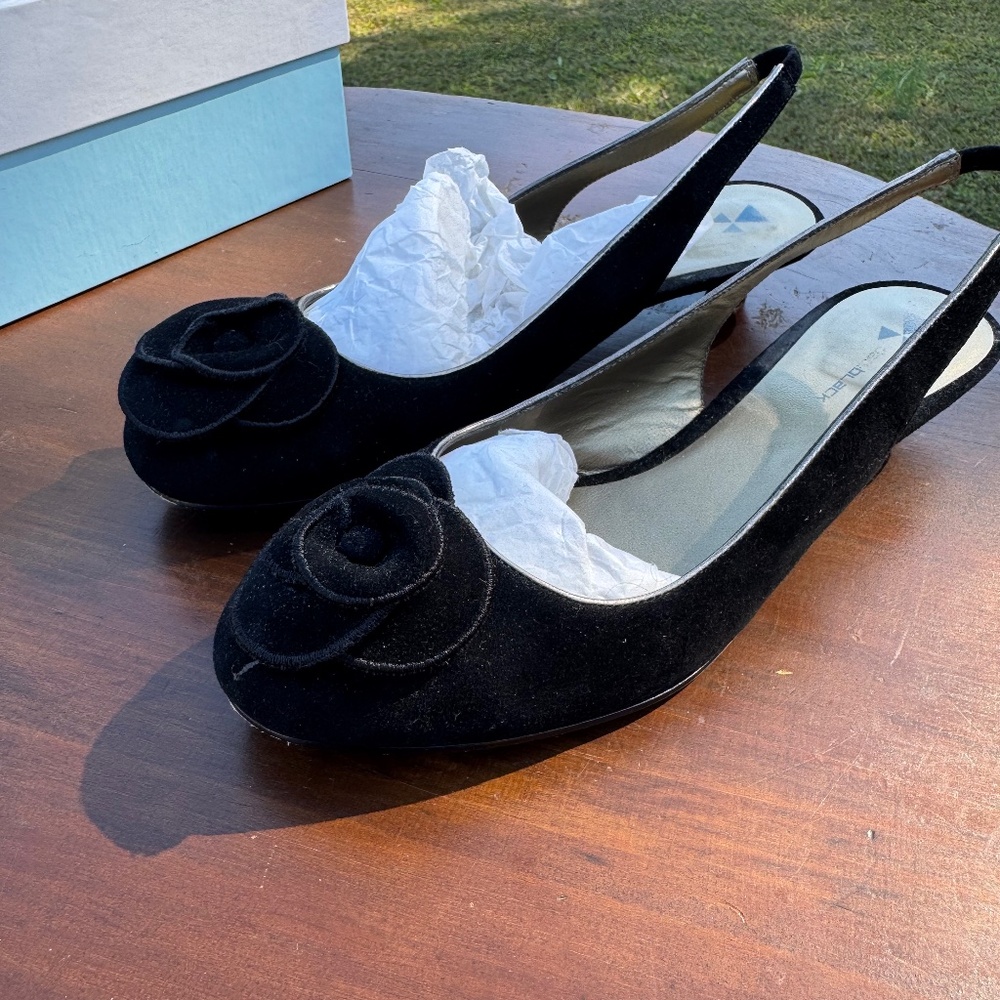Dani black kitten heels